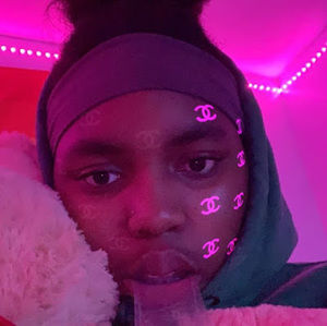 Meet your Posher, Jasmine